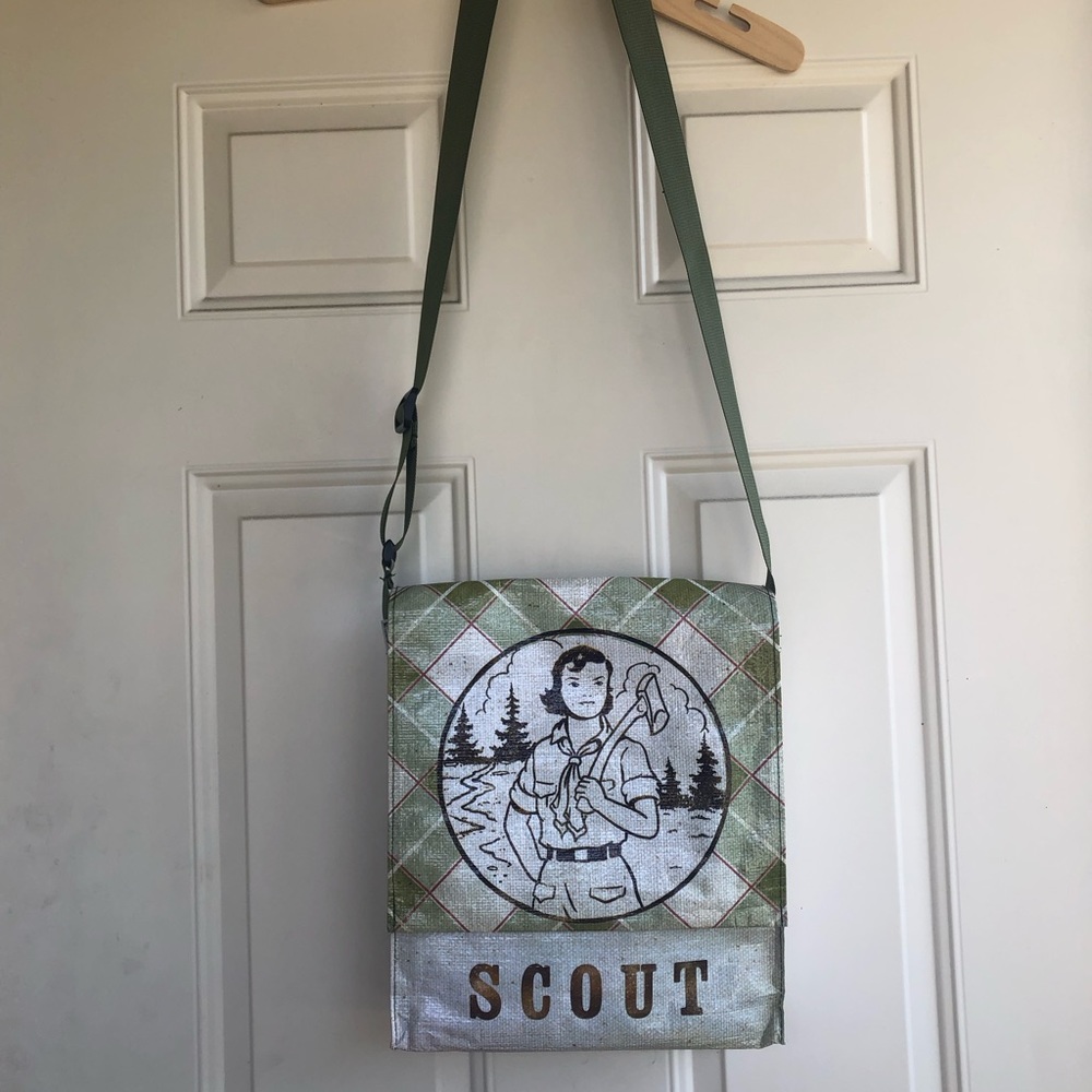 Blue Q Scout Messenger Bag